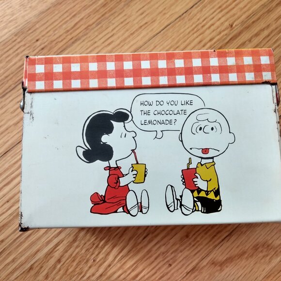 Vintage 60s Snoopy Recipe Box Peanuts Gang Charlie Brown Tin Metal - Picture 8 of 16